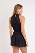 Cargar imagen en el visor de la galería, Model Back: Rio De Sol Mini Dress Black Low Cut Dress