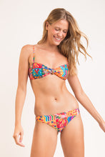 Cargar imagen en el visor de la galería, Image 03: Rio De Sol Conjunto Set Love-Trip Bandeau-Joy Essential-Comfy