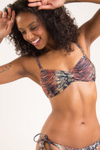 Cargar imagen en el visor de la galería, Image 11: Rio De Sol Sostén Top Cobra Twist