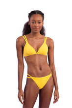 Cargar imagen en el visor de la galería, Model Front: Rio De Sol Conjunto Set Malibu-Yellow Tri-Duo Rio-Duo