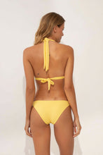 Cargar imagen en el visor de la galería, Model Back: Wednesday In Hawaii By Rio De Sol Bragas Bottom Lilikoi Oahu
