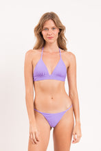 Cargar imagen en el visor de la galería, Model Front: Rio De Sol Sostén Top Bora-Lavanda Tri-Cos