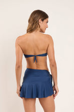 Cargar imagen en el visor de la galería, Model Back: Rio De Sol Falda De Playa Mini Skirt Navy