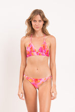 Cargar imagen en el visor de la galería, Model Front: Rio De Sol Conjunto Set Joyful Tri-Cos Leblon