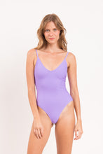 Cargar imagen en el visor de la galería, Model Front: Rio De Sol Una Pieza Bora-Lavanda Hype