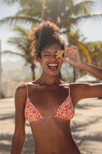 Cargar imagen en el visor de la galería, Image 08: Rio De Sol Sostén Top Ditsy-Butter Lia