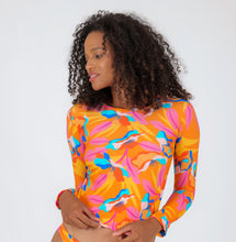 Cargar imagen en el visor de la galería, Gallery: Rio De Sol Sostén Top Orange-Bloom Rash-Guard