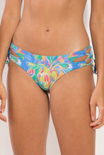 Cargar imagen en el visor de la galería, Gallery: Rio De Sol Bragas Bottom Treetop Madrid