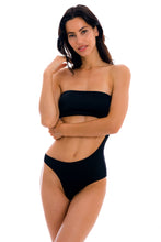 Cargar imagen en el visor de la galería, Model Front: Rio De Sol Una Pieza Preto Body-Rio