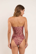 Cargar imagen en el visor de la galería, Model Back: Rio De Sol Una Pieza Dune Sara-Op