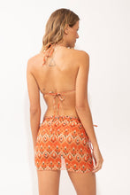 Cargar imagen en el visor de la galería, Model Back: Rio De Sol Falda De Playa Maracai Mini Skirt Ruched