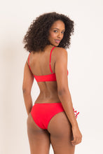 Cargar imagen en el visor de la galería, Model Back: Rio De Sol Bragas Bottom Rouge Madrid