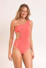Cargar imagen en el visor de la galería, Model Front: Rio De Sol Una Pieza Malibu-Nina Maeve