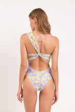 Cargar imagen en el visor de la galería, Model Back: Rio De Sol Una Pieza Glow Santorini