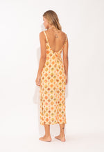 Cargar imagen en el visor de la galería, Model Back: Rio De Sol Vestido De Playa Mosaico Saida Yara