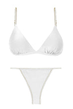 Cargar imagen en el visor de la galería, Product Front: Rio De Sol Conjunto Set Shimmer-White Tri-Fixo California