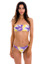 Cargar imagen en el visor de la galería, Model Front: Rio De Sol Sostén Top Tiedye-Purple Bandeau-Reto