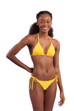 Cargar imagen en el visor de la galería, Image 04: Rio De Sol Conjunto Set Malibu-Yellow Tri-Inv Cheeky-Tie