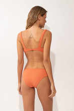 Cargar imagen en el visor de la galería, Model Back: Rio De Sol Bragas Bottom Sand-Argila Essential-Comfy