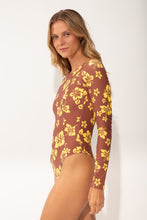 Cargar imagen en el visor de la galería, Image 03: Wednesday In Hawaii By Rio De Sol Una Pieza Pua-Coco-Lilikoi Surf