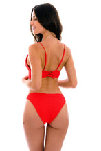 Cargar imagen en el visor de la galería, Model Back: Rio De Sol Bragas Bottom Cotele-Tomate Comfy