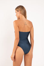 Cargar imagen en el visor de la galería, Model Back: Rio De Sol Una Pieza Shimmer-Shark Sara-Op