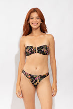 Cargar imagen en el visor de la galería, Model Front: Rio De Sol Bragas Bottom Flora Nice