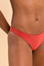 Cargar imagen en el visor de la galería, Image 09: Rio De Sol Conjunto Set Malibu-Chili Bandeau-Duo Essential