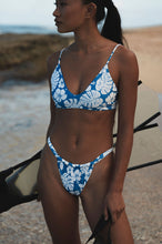 Cargar imagen en el visor de la galería, Image 06: Wednesday In Hawaii By Rio De Sol Sostén Top Pua-Pacifica Hana