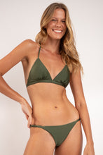 Cargar imagen en el visor de la galería, Image 07: Rio De Sol Conjunto Set Shimmer-Croco Tri-Fixo-Noa Cheeky-Noa