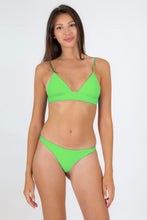 Cargar imagen en el visor de la galería, Model Front: Rio De Sol Conjunto Set Lemon Tri-Cos Nice-Fio