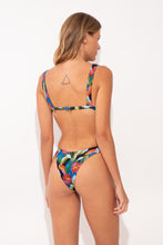 Cargar imagen en el visor de la galería, Model Back: Rio De Sol Bragas Bottom Flair Cali