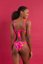 Cargar imagen en el visor de la galería, Image 12: Rio De Sol Conjunto Set Flavors Halter-Marina Essential-Cos