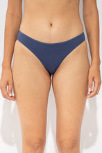 Cargar imagen en el visor de la galería, Gallery: Rio De Sol Bragas Bottom Carmel-Blue Essential-Comfy