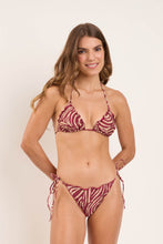 Cargar imagen en el visor de la galería, Model Front: Rio De Sol Bragas Bottom Dune Frufru