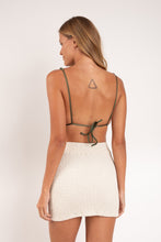 Cargar imagen en el visor de la galería, Model Back: Rio De Sol Falda De Playa Brisa-Offwhite Rubi Skirt