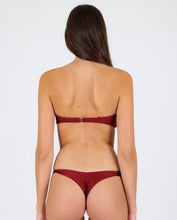 Cargar imagen en el visor de la galería, Image 06: Rio De Sol Conjunto Set Shimmer-Divino Bandeau-Knot Nice-Fio