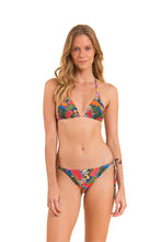Cargar imagen en el visor de la galería, Model Front: Rio De Sol Bragas Bottom Jungle Ibiza-Comfy