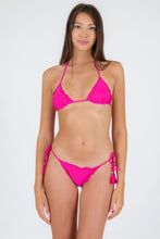Cargar imagen en el visor de la galería, Model Front: Rio De Sol Bragas Bottom Amaranto Frufru