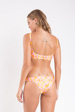 Cargar imagen en el visor de la galería, Model Back: Rio De Sol Conjunto Set Dreamy Bliss Essential