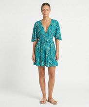 Cargar imagen en el visor de la galería, Model Front: Rio De Sol Mini Dress Rain Mini Dress