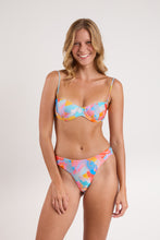 Cargar imagen en el visor de la galería, Model Front: Rio De Sol Conjunto Set Cloud Kelli Nice-Fio