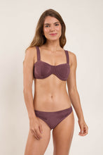 Cargar imagen en el visor de la galería, Model Front: Rio De Sol Sostén Top Malibu-Ebano Amelia