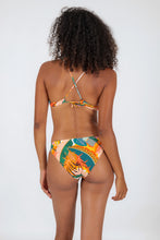 Cargar imagen en el visor de la galería, Model Back: Rio De Sol Conjunto Set El-Arco Bralette Essential-Comfy