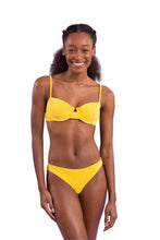 Cargar imagen en el visor de la galería, Model Front: Rio De Sol Conjunto Set Malibu-Yellow Balconet Essential-Comfy