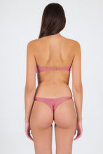 Cargar imagen en el visor de la galería, Model Back: Rio De Sol Conjunto Set Shimmer-Confetti Bandeau-Knot Nice-Fio