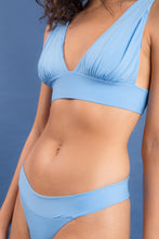 Cargar imagen en el visor de la galería, Image 08: Rio De Sol Conjunto Set Baltico Halter-Marina Essential-Cos