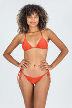 Cargar imagen en el visor de la galería, Model Front: Rio De Sol Bragas Bottom Paprica Ibiza-Comfy