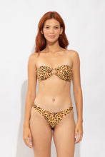 Cargar imagen en el visor de la galería, Model Front: Rio De Sol Sostén Top Yellow-Feline Mavi