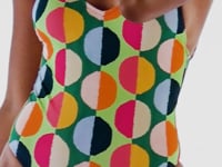 Cargar y reproducir el video en el visor de la galería, Video: Rio De Sol Una Pieza Garden-City Hype